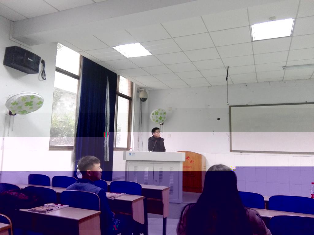 李彪代表芷江實習隊做總結
