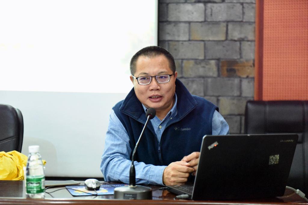 圖為關凱教授